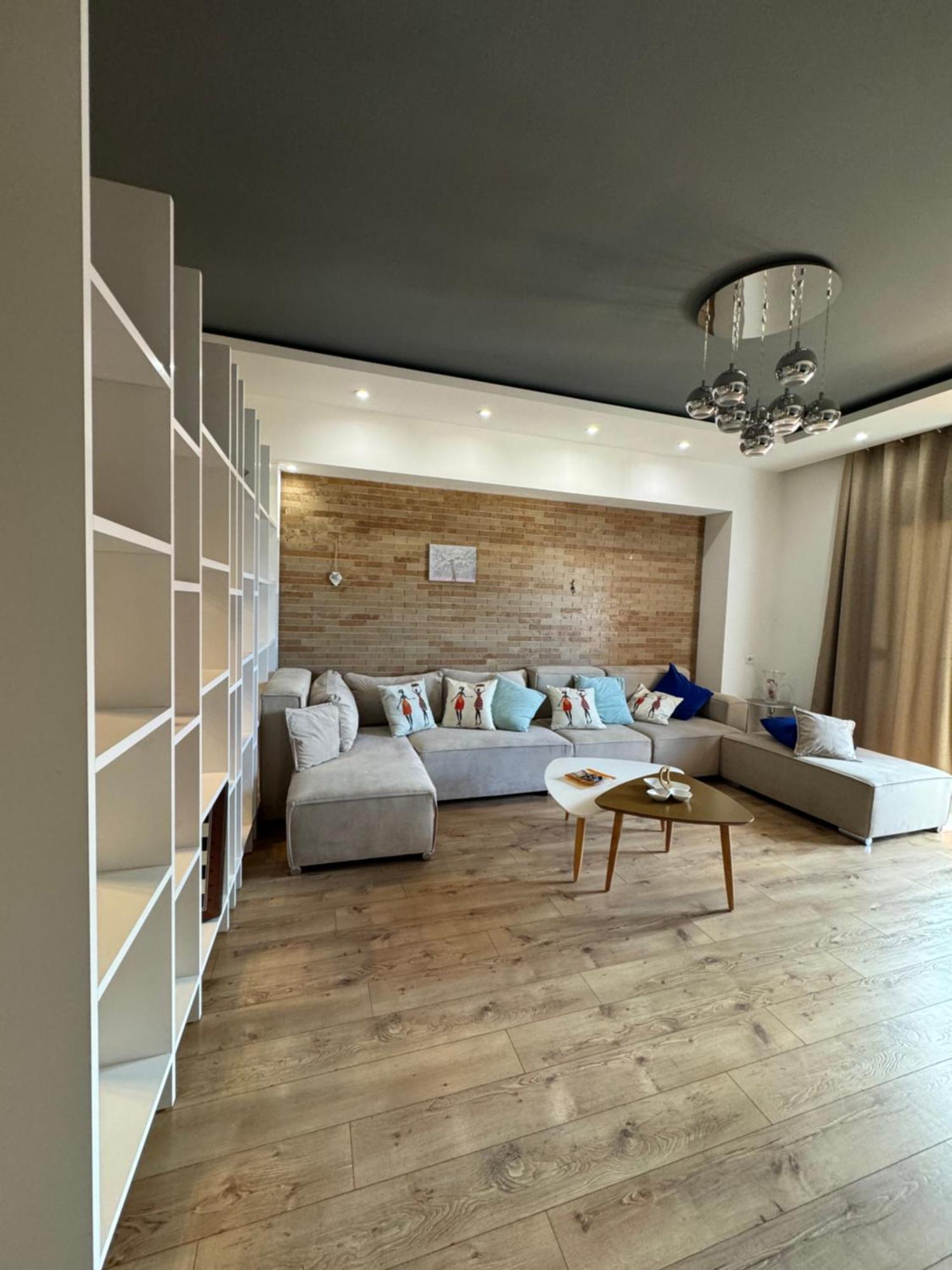 Kreilux Valona Apartment Vlorë Екстериор снимка